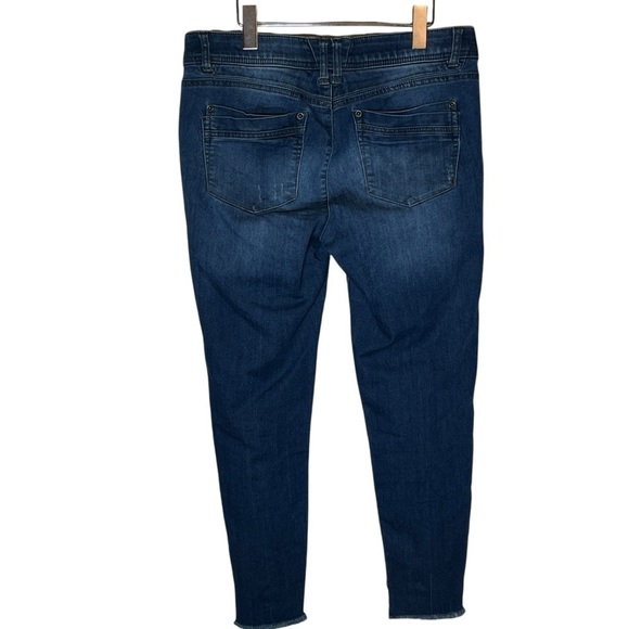 Democracy Ab Technology Step Raw Hem Jeans Women’s 10 - Picture 2 of 11